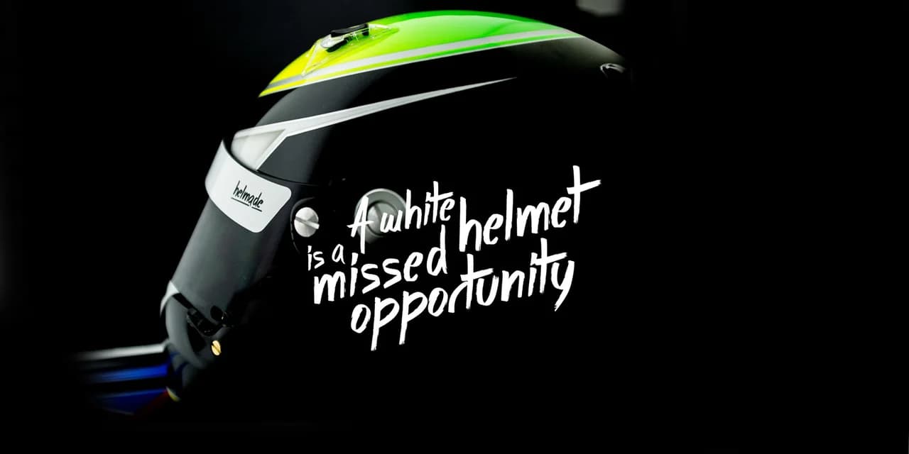 Digital brand experience with 3D configuration tool for custom helmets.
