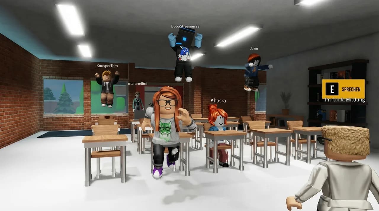 Roblox campus for playful career orientation at German customs.