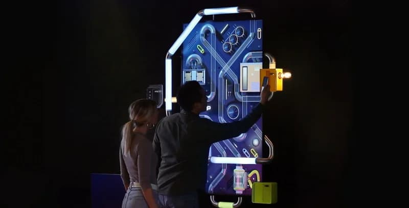 NFC-based game experience showcasing IoT products.